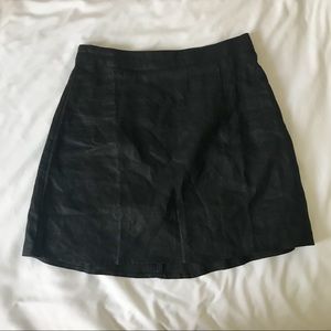 Verge Girl Black Miniskirt